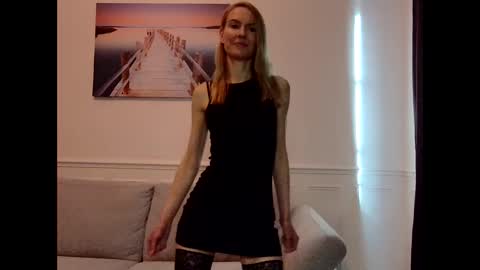 Snapshot of fanny_posy chatting on January 10, 2025, 3:16 pm Fanny online show from January 10, 2025, 3:16 pm