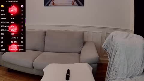 Snapshot of fanny_posy chatting on September 15, 2025, 10:10 pm Fanny online show from September 15, 2025, 10:10 pm