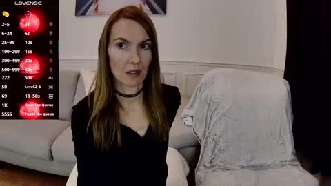 Snapshot of fanny_posy chatting on October 16, 2025, 10:44 pm Fanny online show from October 16, 2025, 10:44 pm