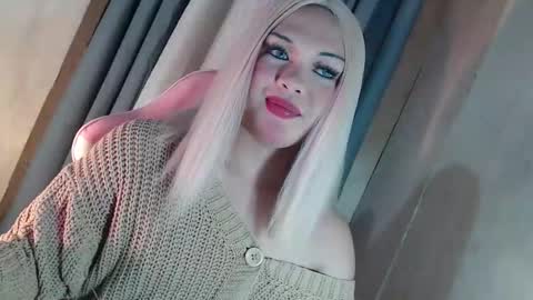 DANIELLA - DONT FORGET TO GIVE ME A THUMBSU UP online show from March 13, 2026, 10:38 pm