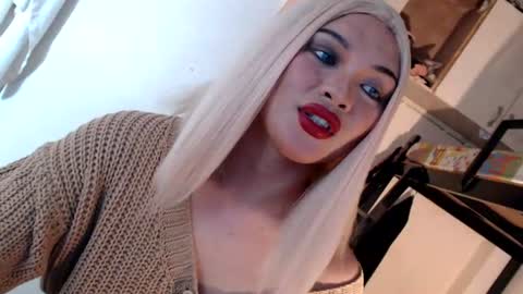 DANIELLA - DONT FORGET TO GIVE ME A THUMBSU UP online show from July 22, 2026, 3:20 am
