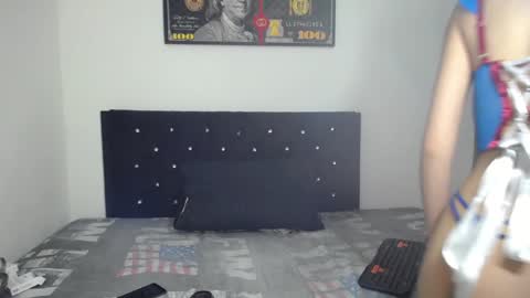 Snapshot of fantasy420_ chatting on January 20, 2025, 4:54 am Fantasy420 online show from January 20, 2025, 4:54 am