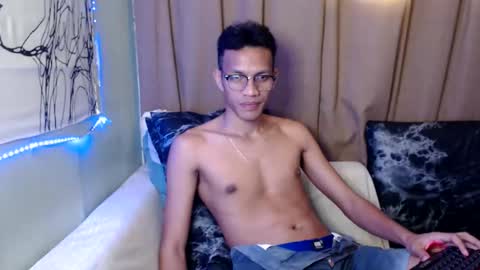 Snapshot of fantasy_davidxx chatting on October 15, 2025, 10:21 pm David online show from October 15, 2025, 10:21 pm