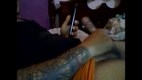 Snapshot of fantasylovers777 chatting on December 11, 2024, 1:06 pm LatinLover 777 online show from December 11, 2024, 1:06 pm