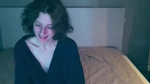 Snapshot of fapputa chatting on October 14, 2025, 12:11 am Kira online show from October 14, 2025, 12:11 am