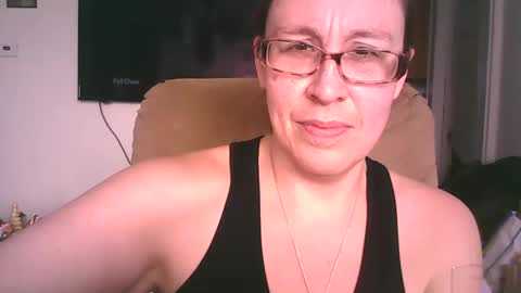 Snapshot of fapqueenc17 chatting on December 23, 2024, 6:16 pm Scarlett online show from December 23, 2024, 6:16 pm