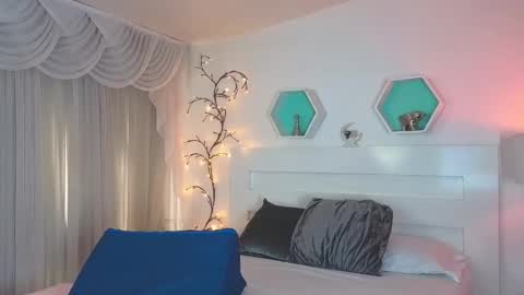 Farah online show from November 15, 2025, 12:13 pm