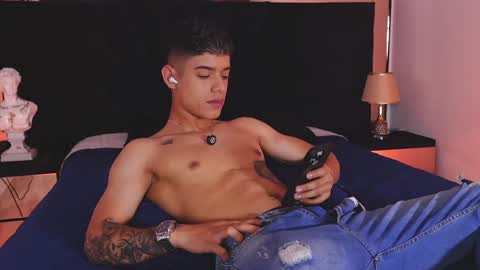 farid_jake_ online show from February 13, 2025, 11:47 pm