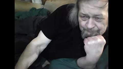 Snapshot of fasteddysex chatting on April 4, 2026, 11:13 pm HoneyCumJuice4U online show from April 4, 2026, 11:13 pm