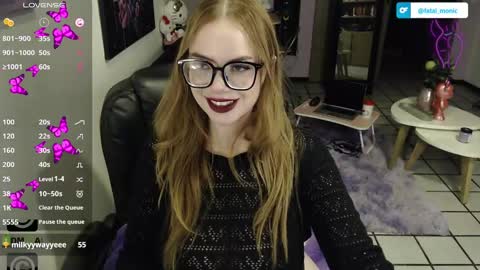 Snapshot of fatal_monic chatting on March 5, 2025, 3:29 am You can tell me Monic online show from March 5, 2025, 3:29 am