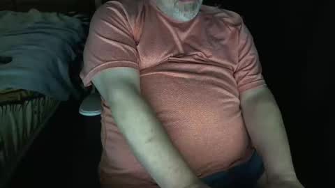 Snapshot of fatdaddycam chatting on November 23, 2025, 11:48 pm Fat Daddy online show from November 23, 2025, 11:48 pm