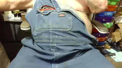 Fred. online show from November 18, 2025, 12:27 am