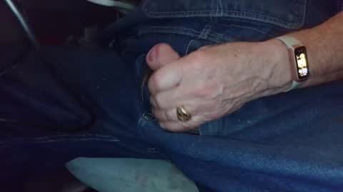 Fred. online show from February 11, 2026, 10:04 pm