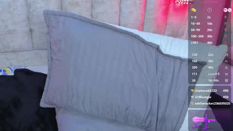     online show from October 5, 2025, 8:45 am