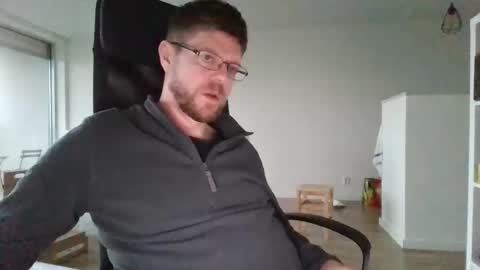 fattenmenow online show from March 31, 2026, 6:19 pm