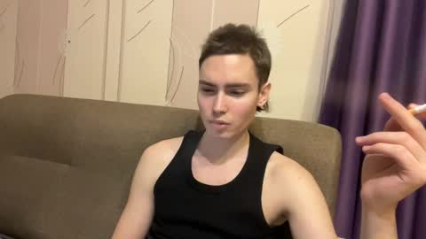 Snapshot of faustfrost chatting on April 16, 2026, 9:39 pm Faust online show from April 16, 2026, 9:39 pm