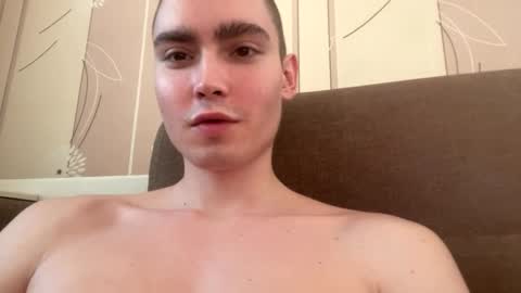 Snapshot of faustfrost chatting on May 11, 2026, 2:45 pm Faust online show from May 11, 2026, 2:45 pm
