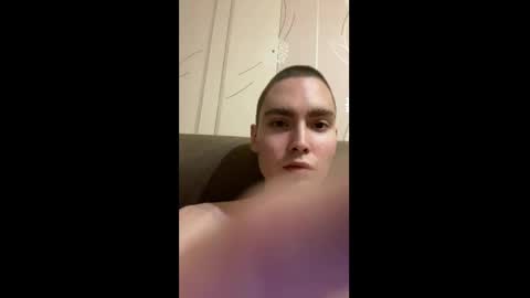 Snapshot of faustfrost chatting on May 12, 2026, 10:29 pm Faust online show from May 12, 2026, 10:29 pm