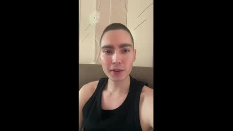Snapshot of faustfrost chatting on May 15, 2026, 11:17 am Faust online show from May 15, 2026, 11:17 am