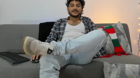 favid95 online show from December 24, 2024, 12:55 am