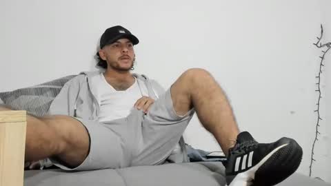 favid95 online show from February 24, 2025, 1:24 am