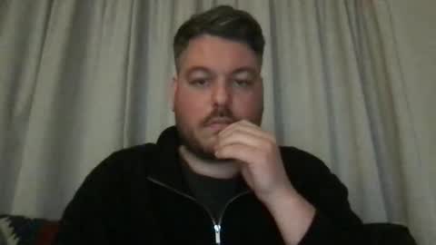 fayaa123 online show from April 8, 2026, 8:31 pm