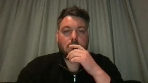 fayaa123 online show from April 15, 2026, 8:53 pm