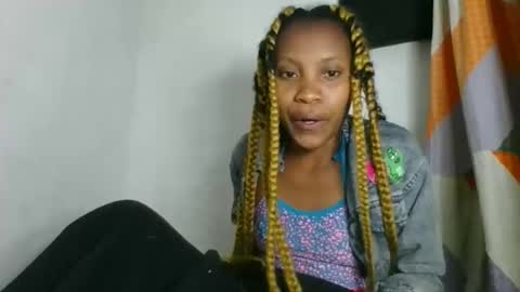 fayence09 online show from October 3, 2025, 2:41 am