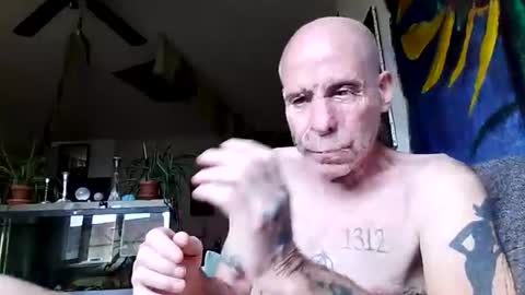 Snapshot of fcker01 chatting on June 30, 2026, 3:02 pm fcker01 online show from June 30, 2026, 3:02 pm