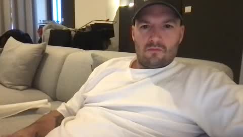 Snapshot of fdck75 chatting on January 17, 2025, 10:33 am fdck75 online show from January 17, 2025, 10:33 am