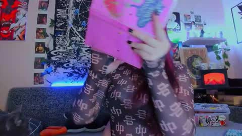 Snapshot of fearlessdiva_x chatting on January 15, 2026, 2:05 am Diva online show from January 15, 2026, 2:05 am