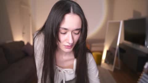 Snapshot of feel_our_vibe chatting on May 7, 2026, 1:05 pm Daniela online show from May 7, 2026, 1:05 pm