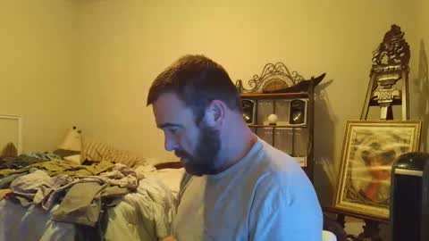 PullouProblems online show from December 5, 2025, 2:09 am