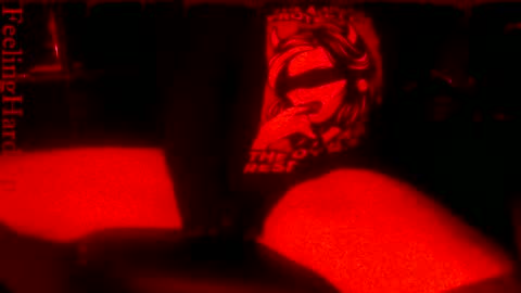 Snapshot of feelinghardup chatting on January 19, 2025, 1:43 am FeelingHardUp online show from January 19, 2025, 1:43 am