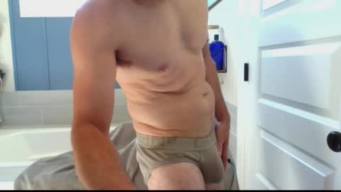 Snapshot of feelnswell424 chatting on October 26, 2025, 6:14 pm Nick online show from October 26, 2025, 6:14 pm