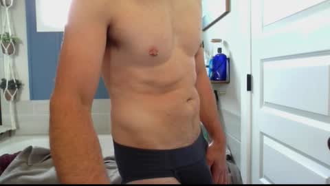 Snapshot of feelnswell424 chatting on November 2, 2025, 7:05 pm Nick online show from November 2, 2025, 7:05 pm