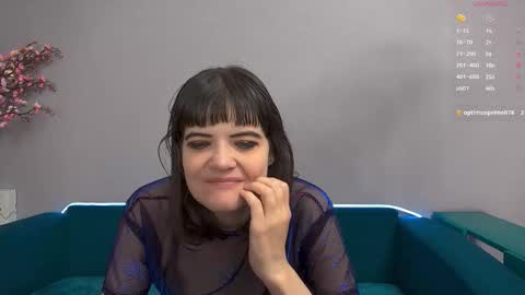 Snapshot of feelsgoodwoman chatting on November 15, 2025, 8:49 pm Laura online show from November 15, 2025, 8:49 pm