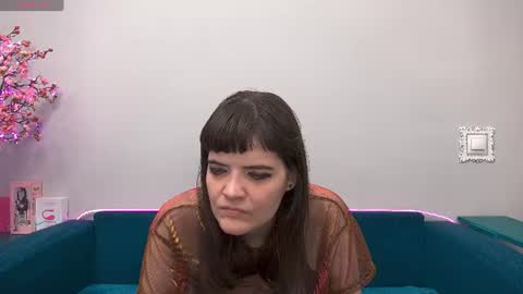 Laura online show from July 5, 2026, 5:14 am
