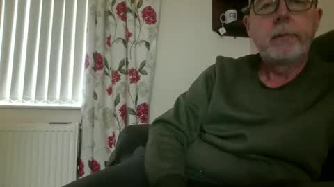 Snapshot of feet_fan69 chatting on May 20, 2026, 12:55 pm John Buck online show from May 20, 2026, 12:55 pm