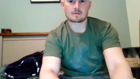 Yung English Man online show from April 2, 2026, 8:39 pm