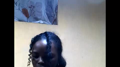 felicia422300 online show from May 20, 2026, 6:03 pm