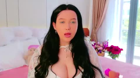 Felicia Herceg online show from January 9, 2026, 5:43 am