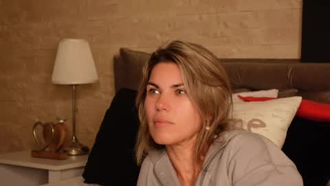 Snapshot of feliciakrige chatting on May 24, 2026, 6:57 pm FeliciaKrige online show from May 24, 2026, 6:57 pm
