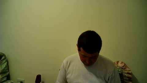 felipebb40 online show from December 30, 2024, 6:27 pm