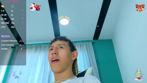 Snapshot of felipehotgonzalez chatting on December 3, 2025, 12:36 pm felipehotgonzalez online show from December 3, 2025, 12:36 pm