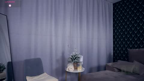 Hello im Nova online show from December 17, 2025, 4:18 am