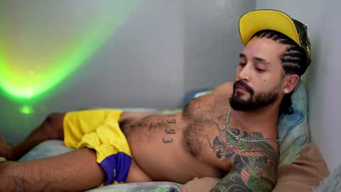 Snapshot of felix_candela chatting on January 5, 2025, 6:02 pm Felix Candela online show from January 5, 2025, 6:02 pm