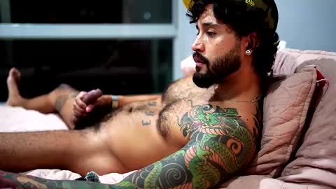 Snapshot of felix_candela chatting on January 9, 2025, 8:45 am Felix Candela online show from January 9, 2025, 8:45 am