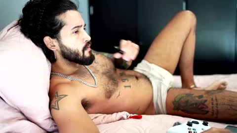 Snapshot of felix_candela chatting on January 19, 2025, 6:00 pm Felix Candela online show from January 19, 2025, 6:00 pm