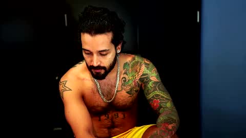 Snapshot of felix_candela chatting on February 10, 2025, 5:14 am Felix Candela online show from February 10, 2025, 5:14 am